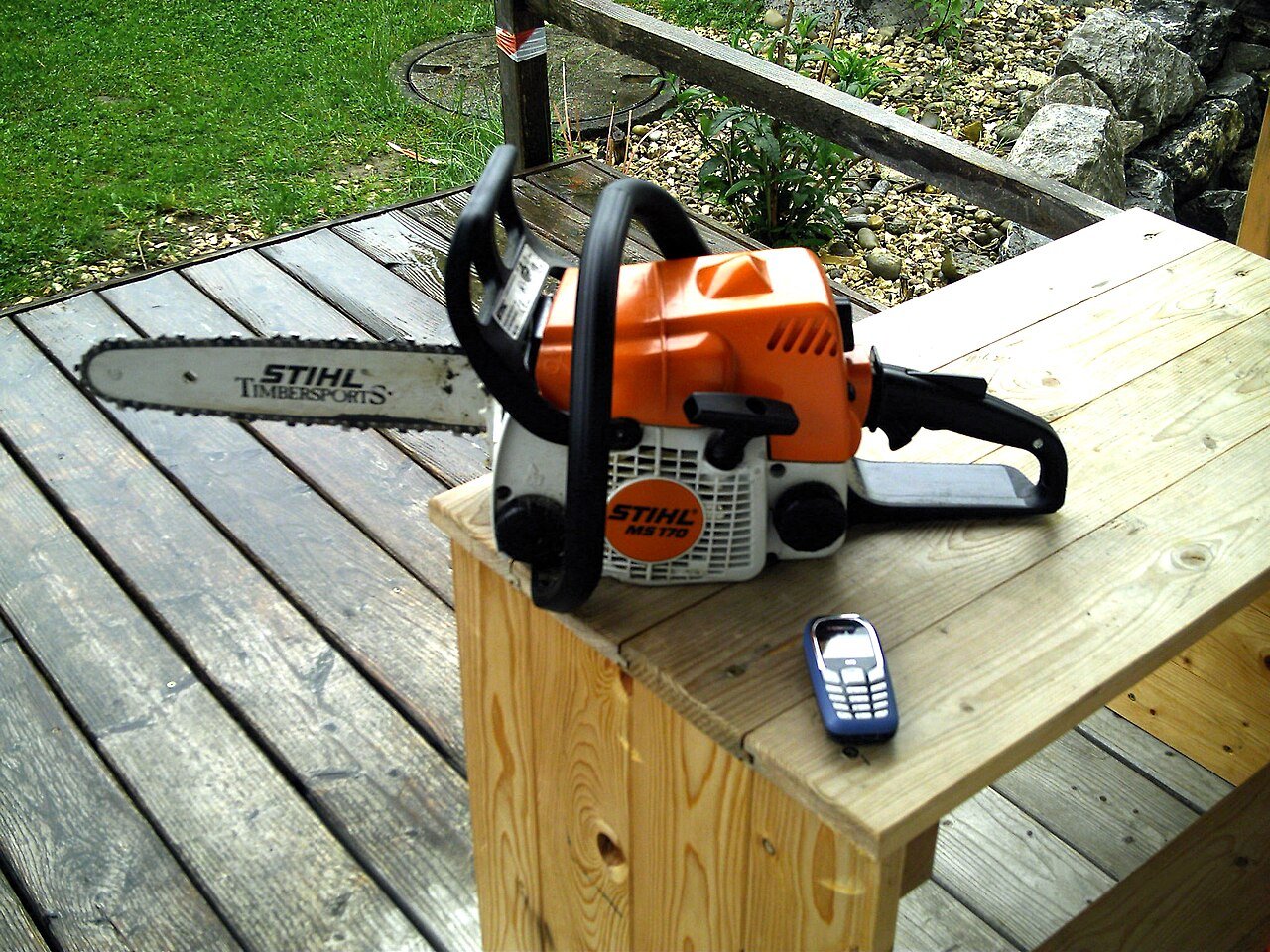 Stihl motorna testera za sječu stabala